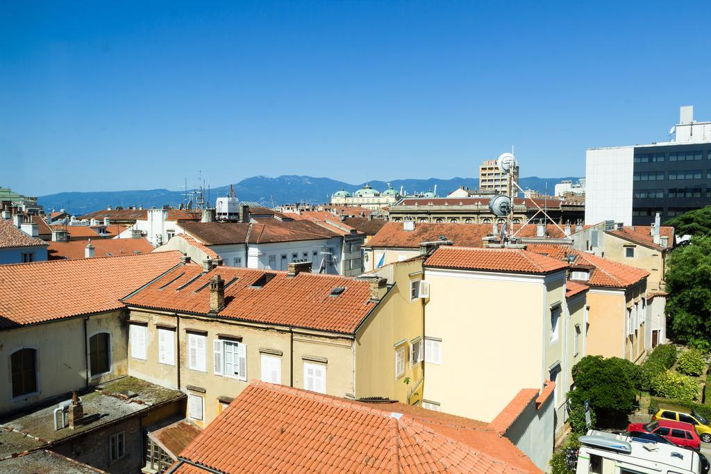 Apartment Mia 里耶卡 外观 照片